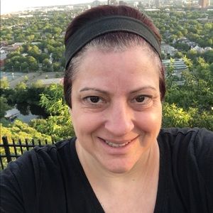 Meet your Posher, Lisa